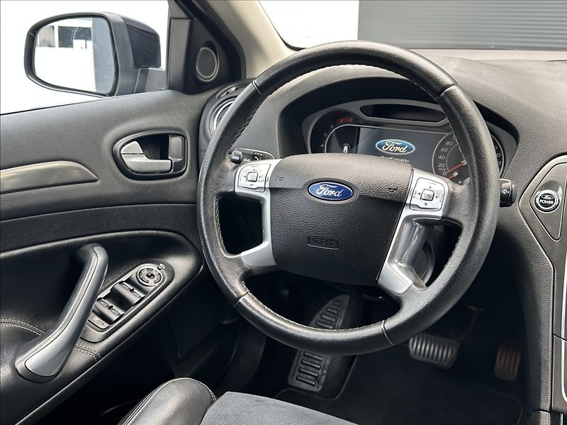 Ford Mondeo 2,3 160PS  Titanium A/T - fotka 22 z 46