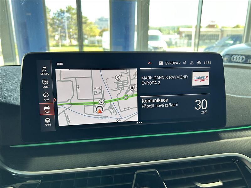 BMW Řada 5 3,0   530xD,210kW,ČR,M-SPORT,D - fotka 19 z 43