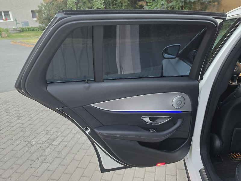 Mercedes-Benz Třídy E 2.2CDi 143kW AVANTGARDE*7-MÍST - fotka 28 z 54