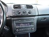 Škoda Fabia (2010) 1.2 TSI - náhled 12