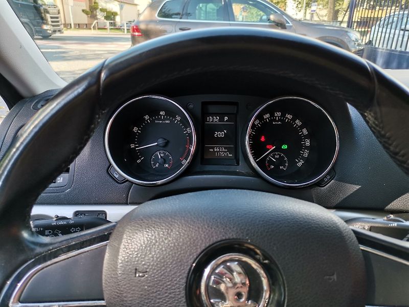 Škoda Yeti (2015) 1.4TSi 92kw DSG Tažné PDC - fotka 11 z 23