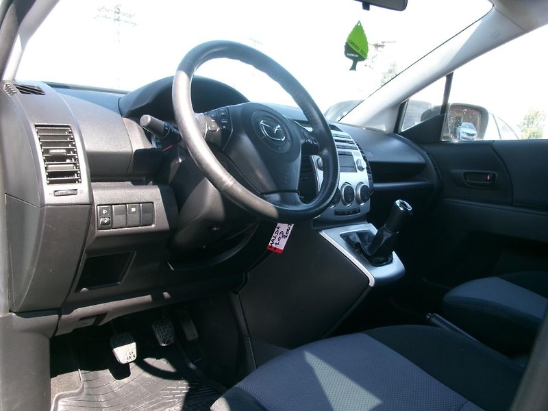 Mazda 5 (2007) 2,0D AC TEMP 7míst - fotka 25 z 28