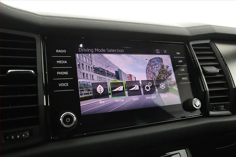 Škoda Kodiaq (2023) Sportline 2.0 TDI - fotka 13 z 18
