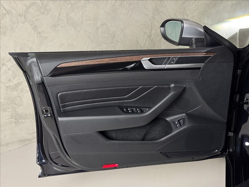 Volkswagen Arteon Shooting Brake 1,4 TSi  DSG eHybrid Elegance - fotka 19 z 44
