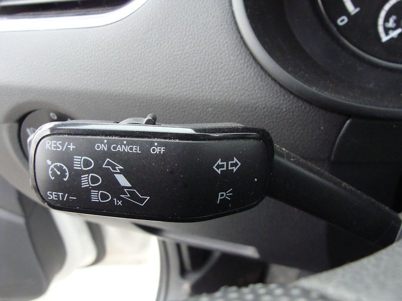 Škoda Octavia 2.0 TDi, 135 kW, RS, klima - fotka 20 z 26