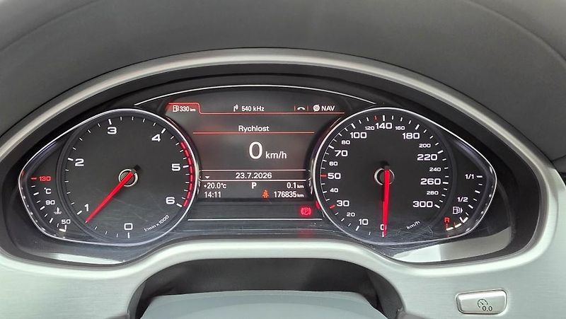 Audi A8 (2017) 4.2 V8 TDI 283 kW quattro - fotka 24 z 40