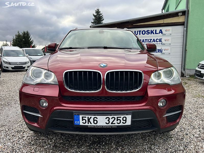 BMW X5 (2013) 3.0 D 180 KW - fotka 3 z 24