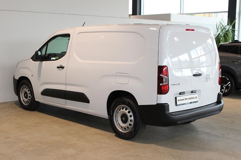 Opel Combo (2025) Electric Van L2 (XL) 136k - fotka 4 z 14