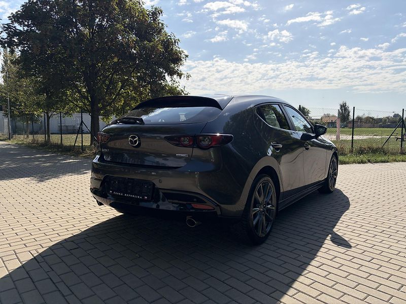 Mazda 3 2.0 Skyactiv-G Mild-Hybrid  - fotka 10 z 30