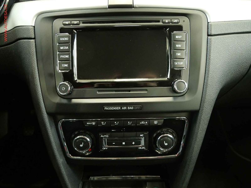 Škoda Superb (2009) 2.0 TDi, ČR, Xenon, AC - fotka 15 z 23