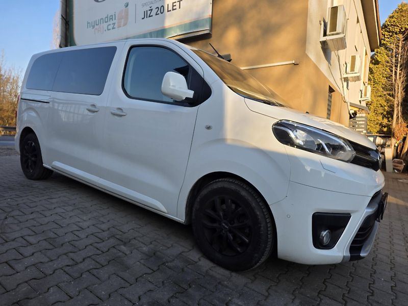 Toyota ProAce (2021) 2.0-KAMERA-TAŽNÉ 1,9t-XENONY - fotka 5 z 11