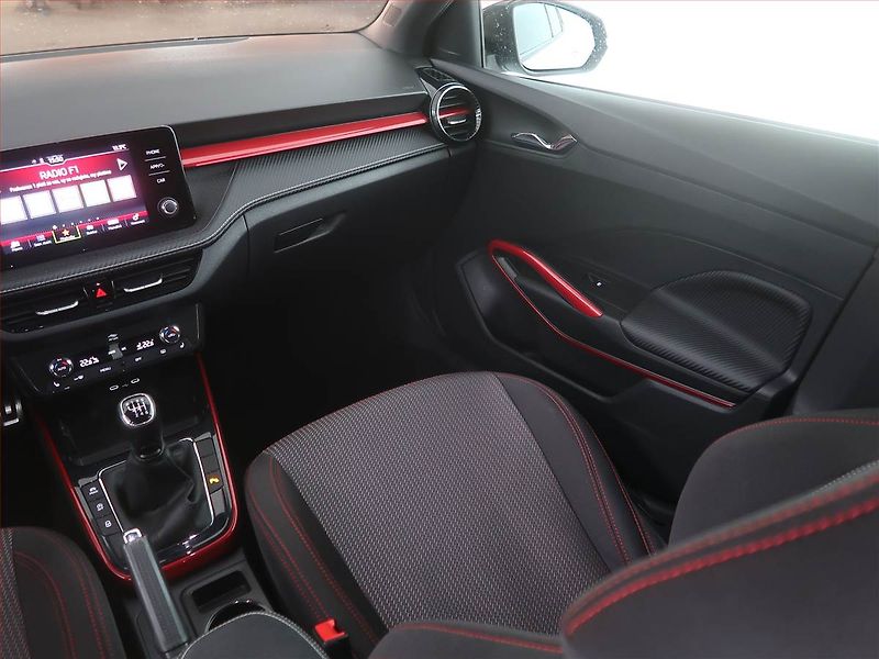 Škoda Fabia (2023) Monte Carlo 1.0 TSI - fotka 8 z 20