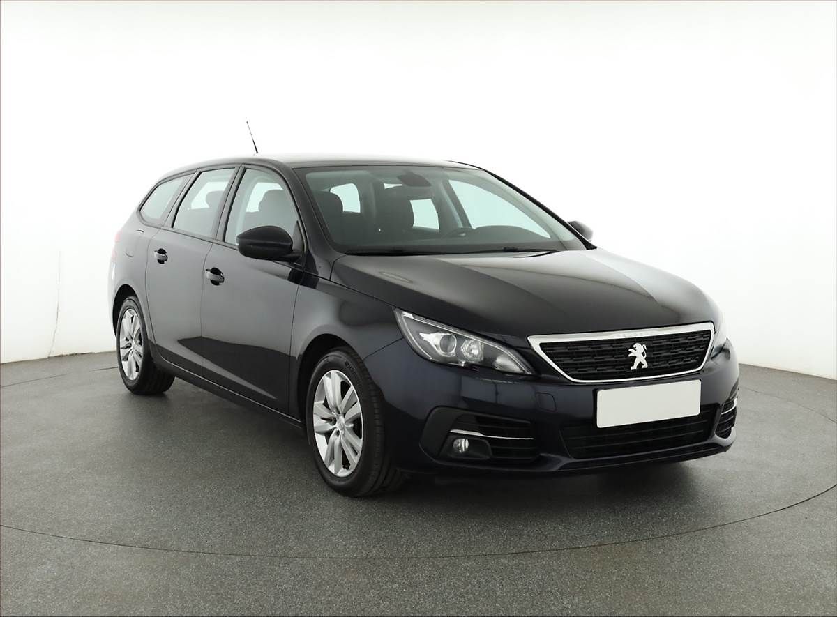 Peugeot 308 Active 1.5 BlueHDi, ČR,1.maj