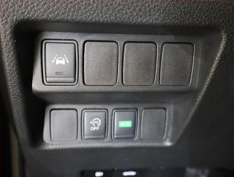 Nissan Qashqai (2018) 1.6 dCi, Automat, Serv.kniha - fotka 22 z 22