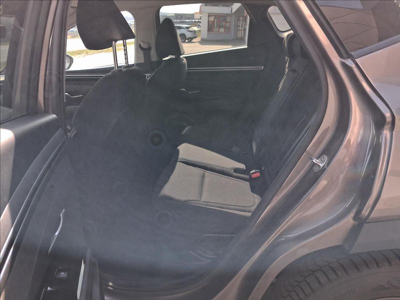 Hyundai Tucson 1,6 CRDi Smart - fotka 9 z 16