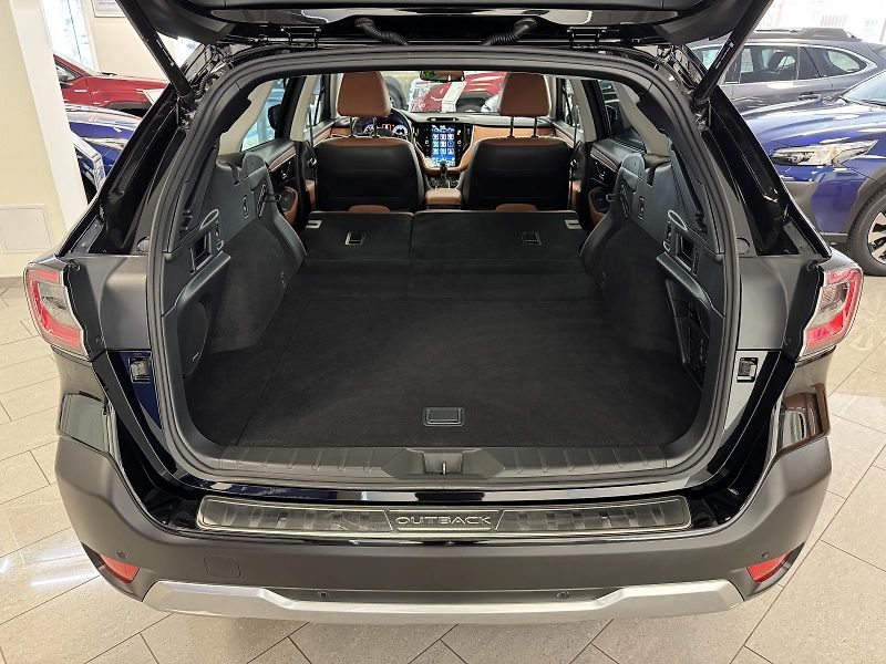 Subaru Outback 2.5i ES Touring, CZ, 1. maj. - fotka 20 z 49
