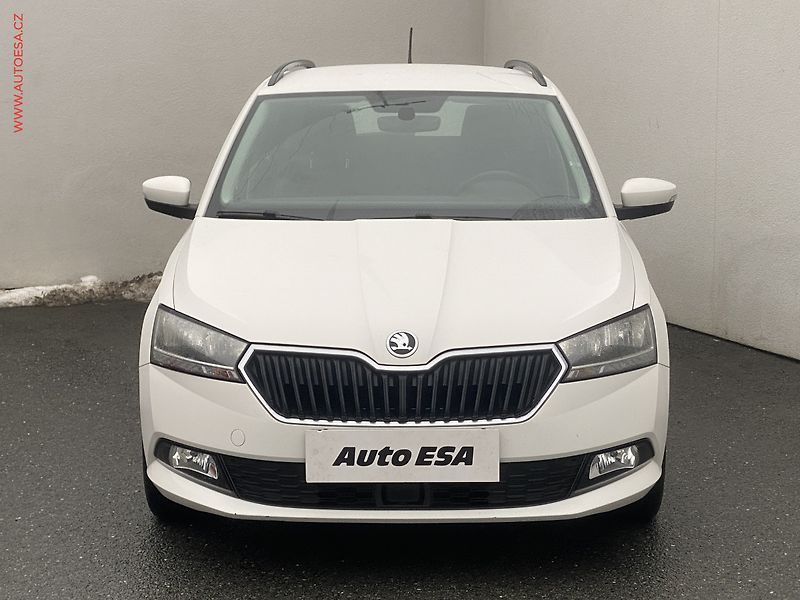 Škoda Fabia (2022) 1.0 TSi, ČR, Ambition - fotka 2 z 17