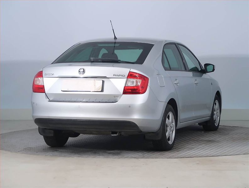 Škoda Rapid (2013) Ambition 1.2 TSI - fotka 5 z 16