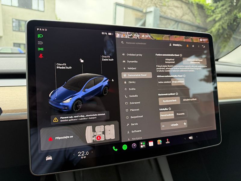Tesla Model Y Long Range AWD - fotka 21 z 41