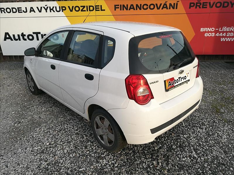 Chevrolet Aveo 1,2 i klima - fotka 4 z 14