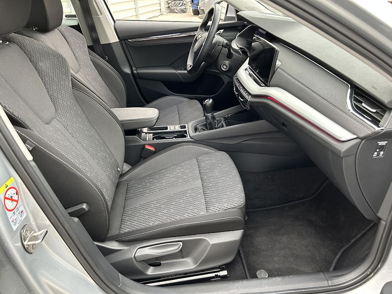 Škoda Octavia 2.0 TDI Style Plus - fotka 28 z 29