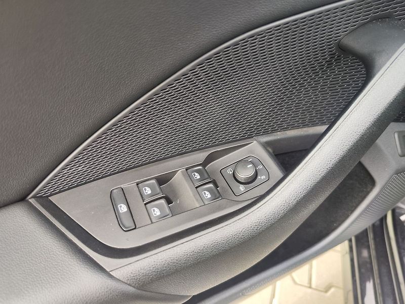 Škoda Octavia 1.5 TSI/110kW e-TEC Style DSG - fotka 35 z 37