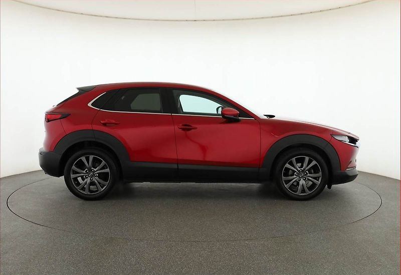 Mazda CX-30 (2022) Skyactiv-X 2.0 - fotka 6 z 18