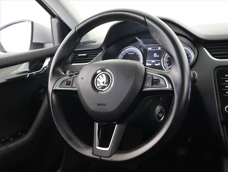 Škoda Octavia (2017) Style 1.6 TDI, Tempomat - fotka 13 z 21