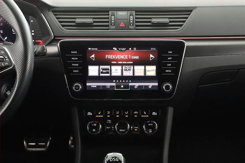 Škoda Superb (2022) Sportline 2.0 TDI - fotka 11 z 21