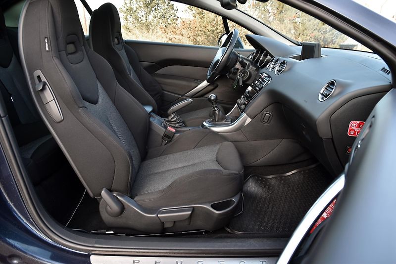Peugeot 308 1.6 HDi 6st,NAV,KLIMA,TEMP,ALU - fotka 34 z 46