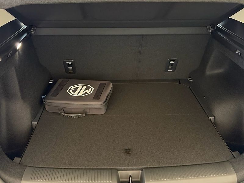 MG MGS5 EV (2026) S5 EV Emotion 49kWh - fotka 8 z 21