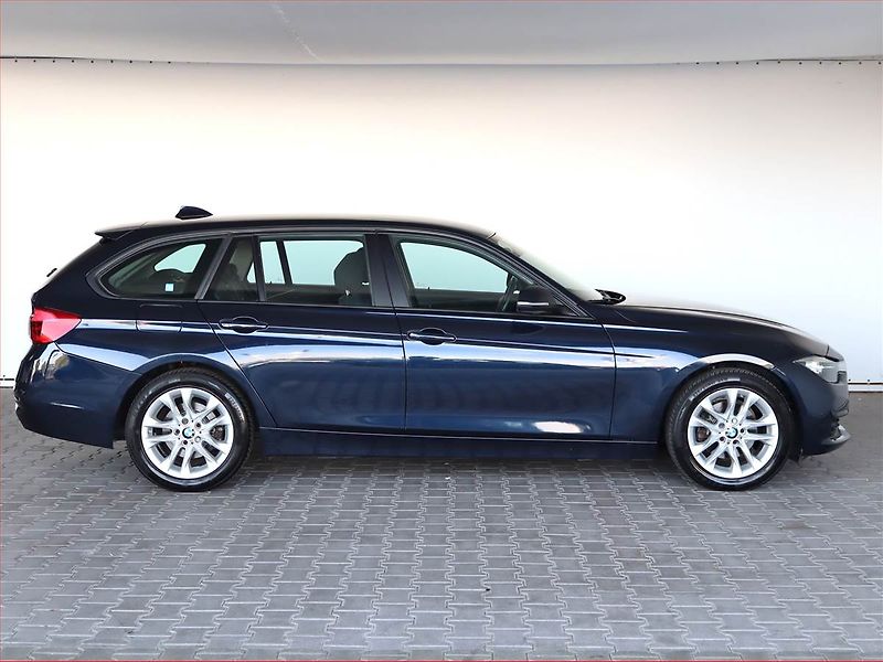 BMW Řada 3 (2017) 320 d xDrive, 4X4, Automat - fotka 6 z 20