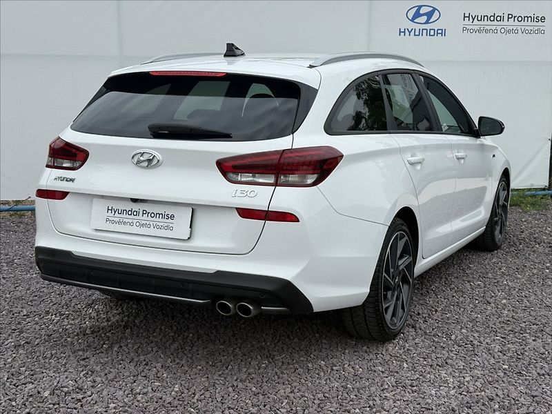 Hyundai i30 1,5 T-GDI 118kW N-Line - fotka 2 z 23