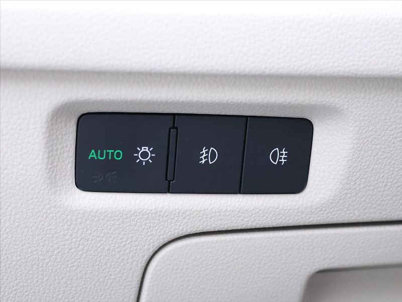 Škoda Octavia 1,5 TSI 110kW Style LED CZ - fotka 16 z 38