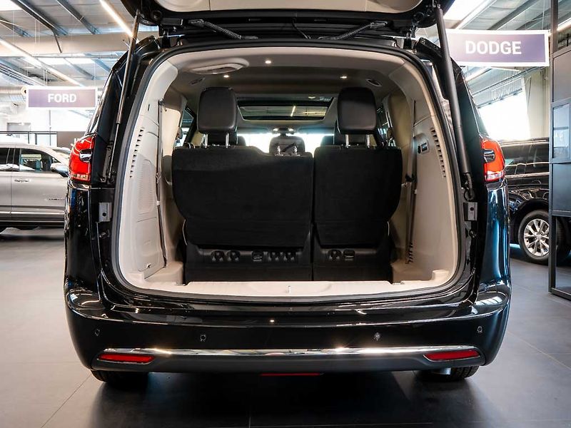 Chrysler Pacifica (2022) 3.6 Limited AWD, 360 Cam, ACC - fotka 7 z 44