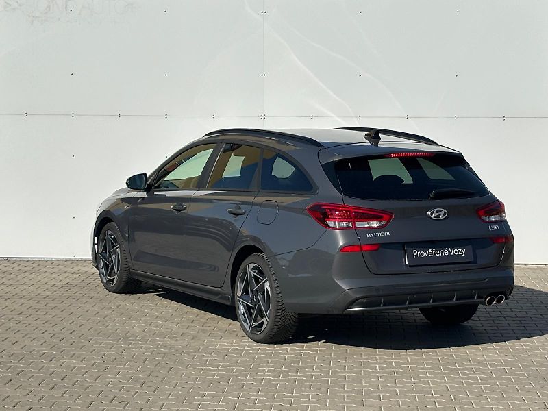 Hyundai i30 1.5 T-GDI MHEV DCT N-Line - fotka 7 z 27