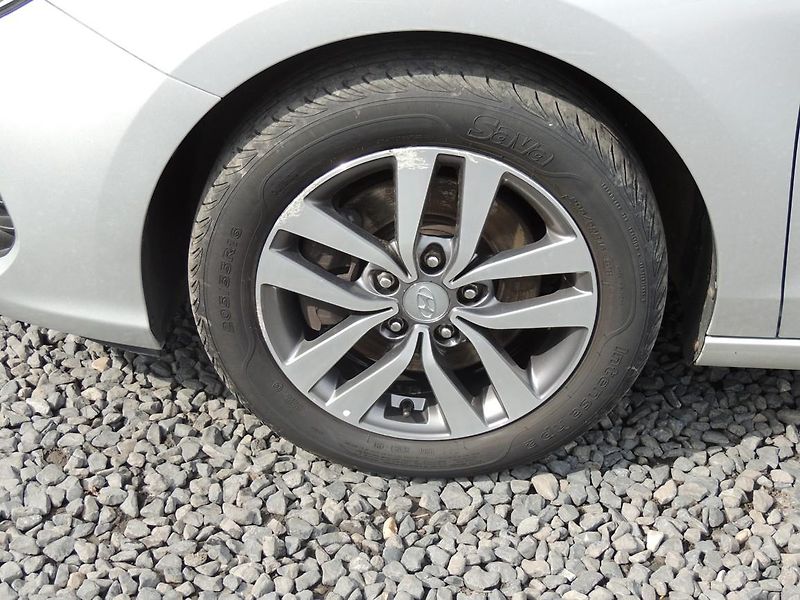 Hyundai i30 (2019) Combi 1.6CRDi,100kw,automat,ČR - fotka 9 z 52