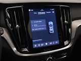Volvo V60 (2026) B4 AUT DARK PLUS - náhled 38