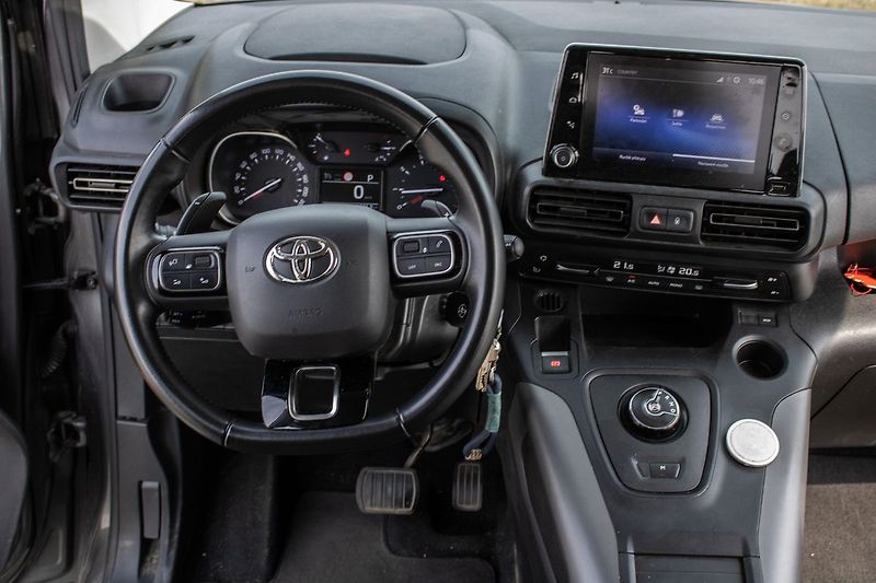 Toyota ProAce City Verso 2020 AT 96kW - fotka 8 z 31