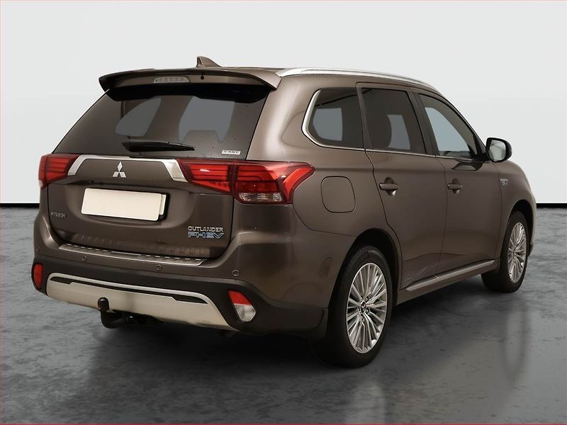 Mitsubishi Outlander (2019) 2.4 PHEV - fotka 5 z 22