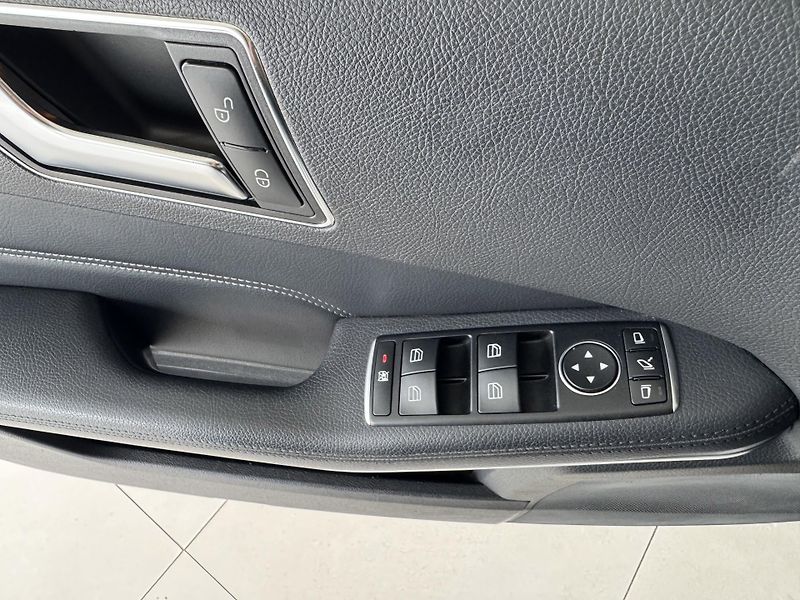 Mercedes-Benz Třídy E 250d BT*9G-Tronic*LED*El.Kufr - fotka 26 z 31