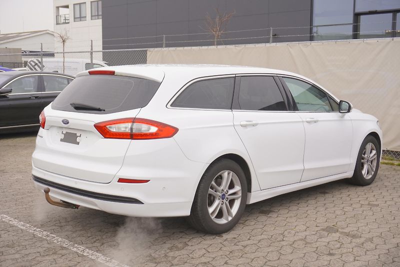 Ford Mondeo (2016) 1.5i 118 kW ECOBOOST AUTOMAT - fotka 5 z 22