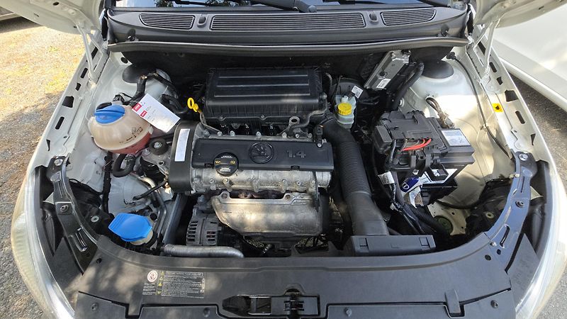 Škoda Roomster 1.4 16V FRESH 1MAJITEL - fotka 33 z 39