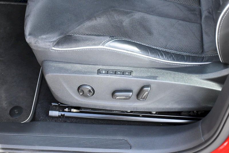 Škoda Enyaq (2022) 80 Sportline 150kW - fotka 24 z 35