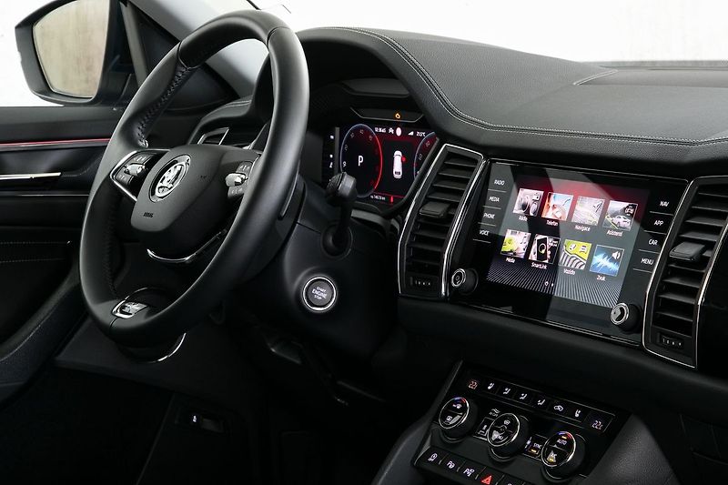 Škoda Kodiaq 2.0TDI 147kW 4x4 L&K Tažné DCC - fotka 18 z 45