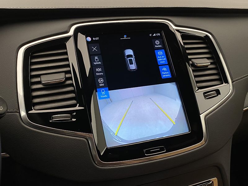 Volvo XC90 B5 AWD BRIGHT PLUS AUT CZ - fotka 58 z 63