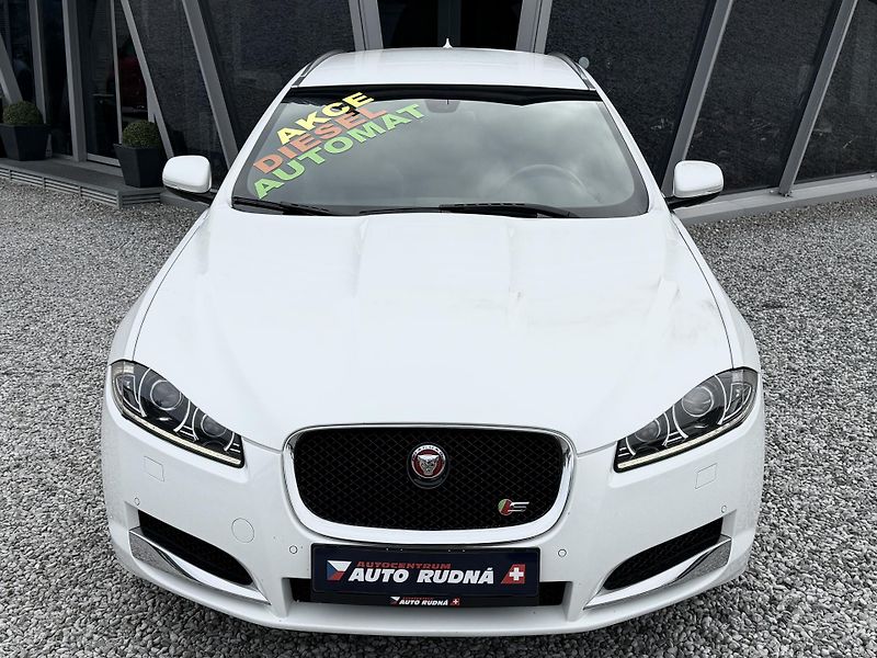 Jaguar XF 3,0 V6 Sportbrake REZERVACE - fotka 4 z 37