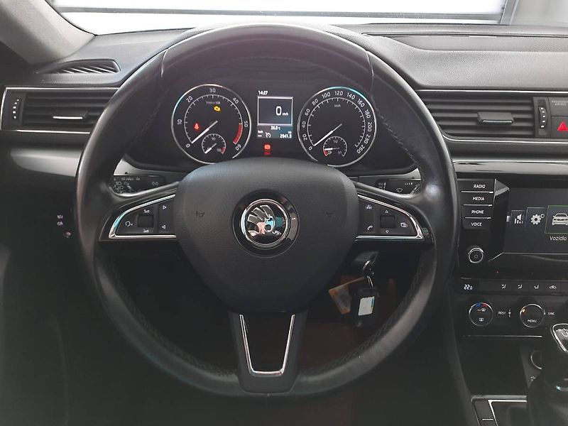 Škoda Superb (2016) Combi 2.0 TDI (110kW/150k) Amb - fotka 10 z 21