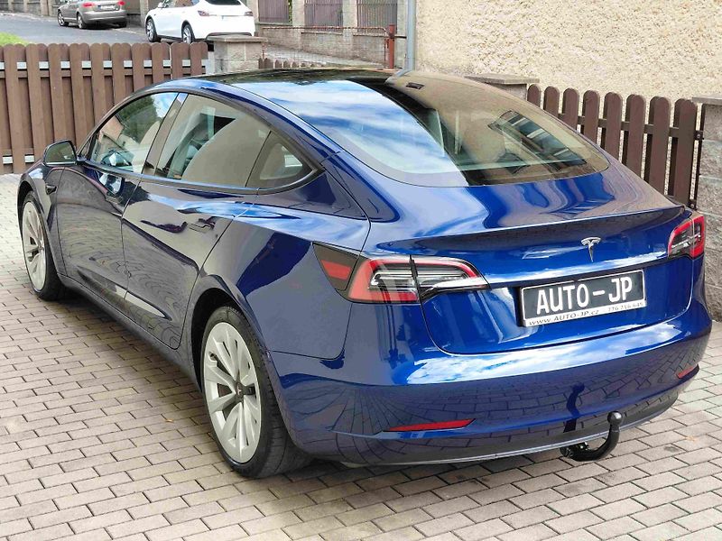 Tesla Model 3 (2022) RWD  LED  ACC 19ALU  SOH-91,3% - fotka 5 z 11