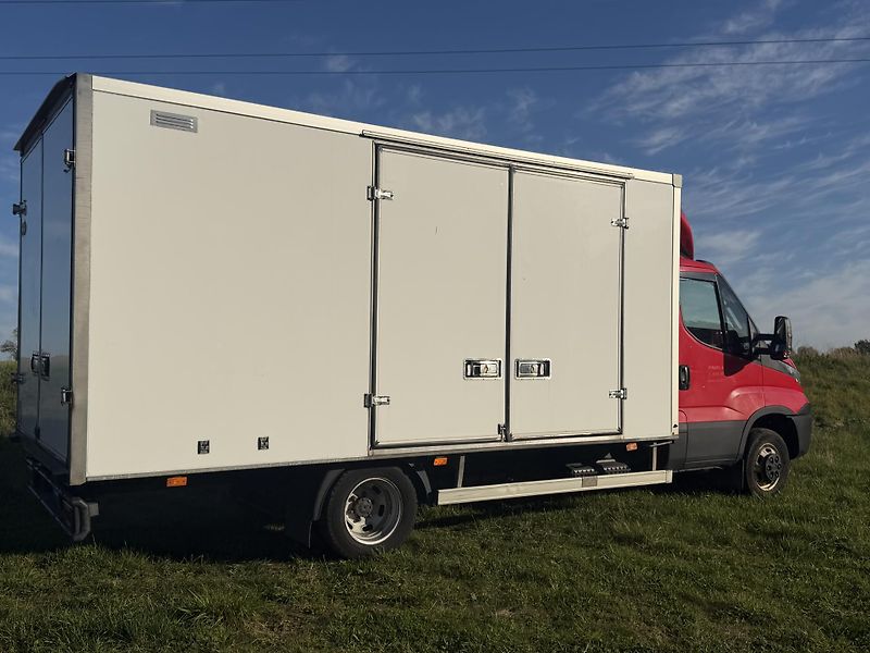 Iveco Daily (2019) 50C16 3.0TDi 4,6m x 2,25m - fotka 2 z 9